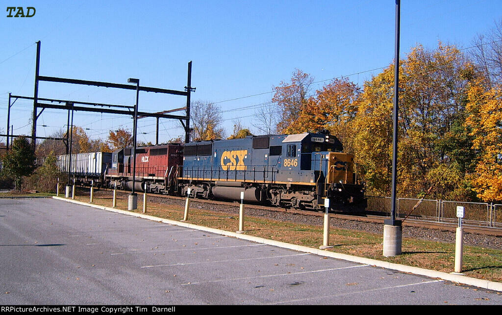 CSX 8646 leads K206